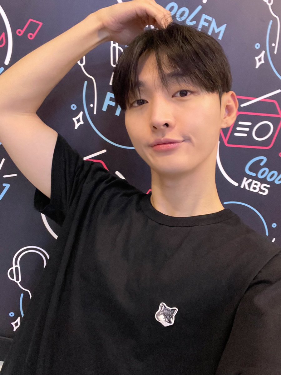 윤지성 (Yoon Jisung) Official tweet media