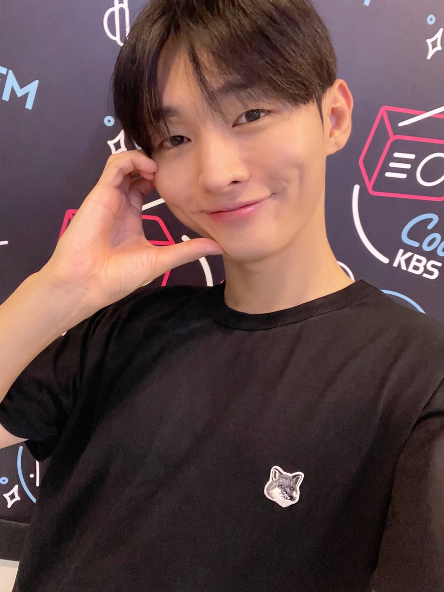 윤지성 (Yoon Jisung) Official tweet media