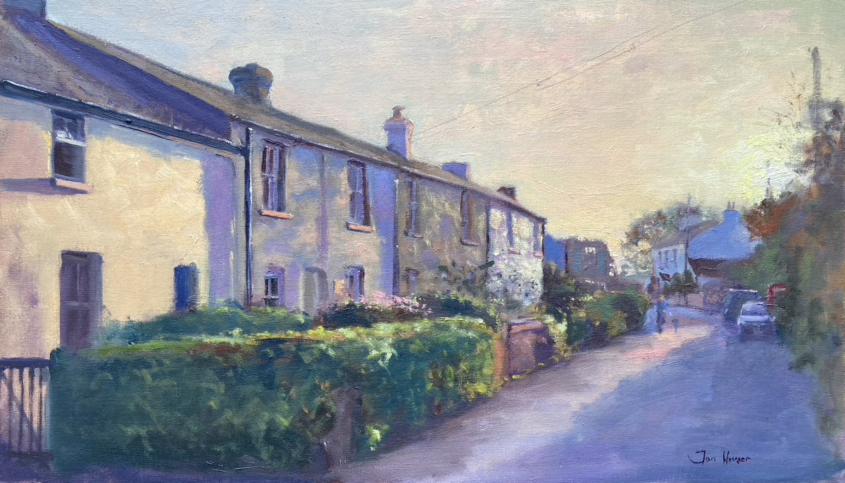 A recently completed painting commission of Carew village. I painted this one on location, 14”x 24” oil 
#carew #light #originalartwork #carewcastle #pictonterrace #paintingcommissions #sunset