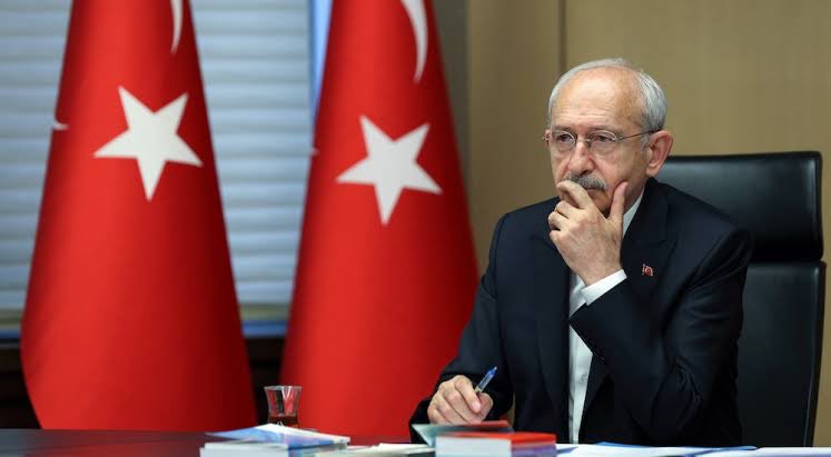ajans_muhbir's tweet photo. 🤦🏻 Kemal Kılıçdaroğlu: “Osman Kavala tam 2.072 gündür özgürlüğünden mahkum edildi. Neden içeride?” https://t.co/l8xBp3kJ1Z