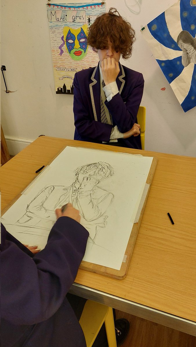 A lovely morning spent at Wolverhampton Art Gallery with our year 10 artists &amp; photographers <a href="/AldersleyHighSc/">AldersleyHighSchool</a> <a href="/jkp_stephens/">JKP Stephens</a> <a href="/MrsThomas_art/">Mrs E Thomas</a> <a href="/NED_DT/">Mr Edwards (DT)</a>