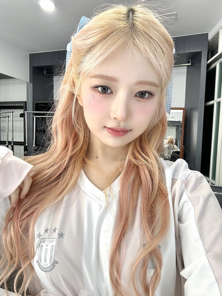 ivepics_'s tweet photo. 🦋🫧 https://t.co/ne89TZfhKh