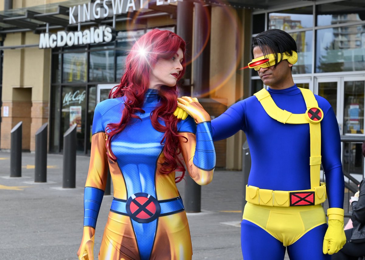 BrightestDayCos's tweet image. #MemoryLaneMonday with @pynkpyro and myself as #JeanGrey &amp;amp; #Cyclops ❌

#XMen #Mutants #Cosplay #DailyCosplayNet #Marvel #MarvelComics #MCU