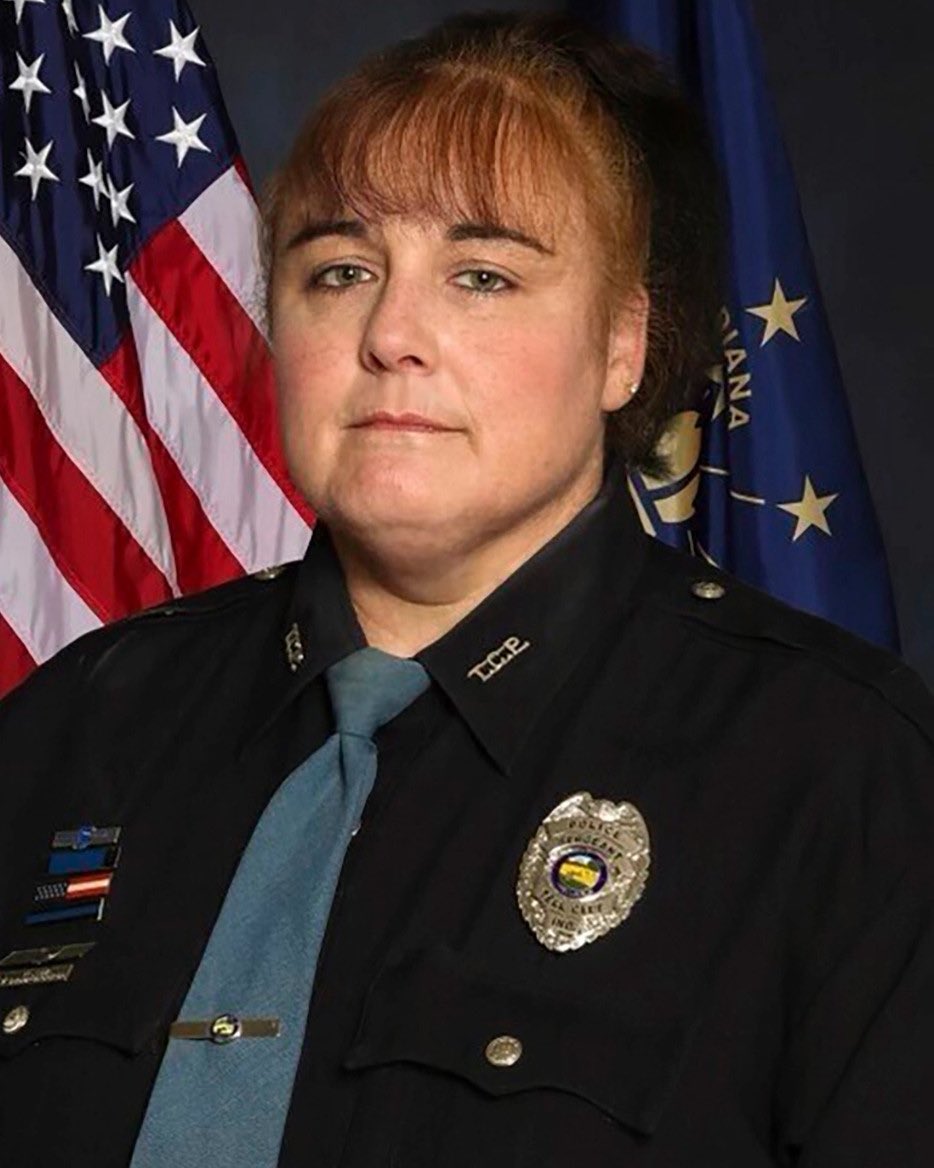 Rest in peace Sgt Heather Glenn of the Tell City Police Department, Indiana, who was shot & killed on 7/3/23 while attempting to arrest a domestic violence suspect. She was a 20 year veteran. Please retweet to honor her 😣💙🖤 #BlueLivesMatter #BackTheBlue #StopKillingUs