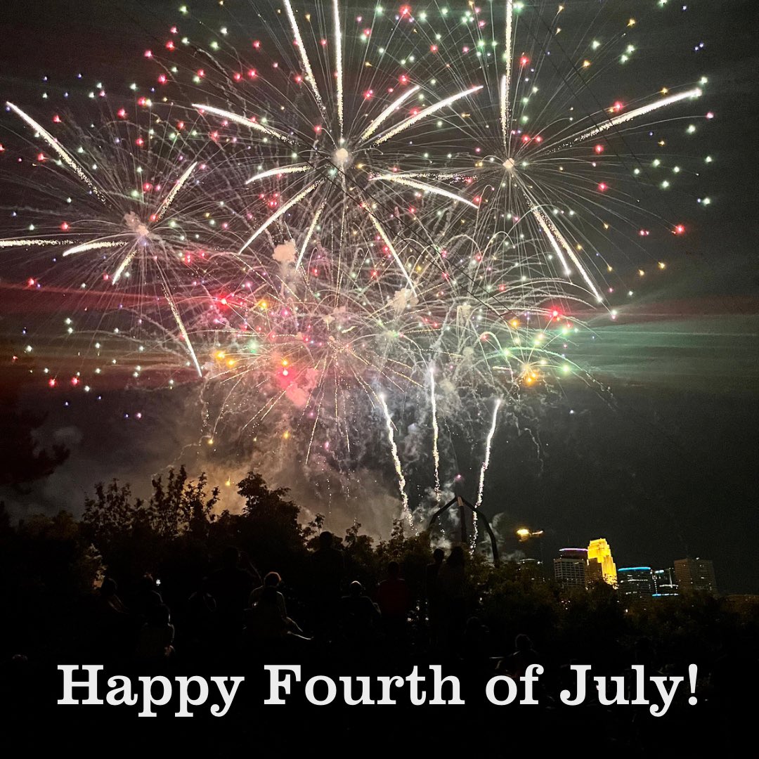 Sendoffmn's tweet photo. We wish you a safe and memorable holiday! https://t.co/juhlHaXqh2