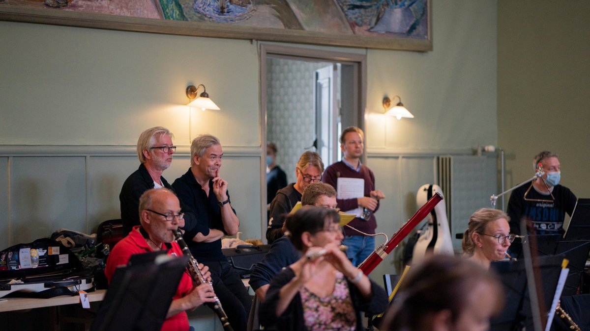 The LEAD! Foundation Conductors’ Masterclass 2023 starts less than a month! Since 2020, leading Finnish conductors have gathered in Fiskars to teach, mentor, share knowledge and their experiences with participating young colleagues. 
Credit: Haliz Yosef