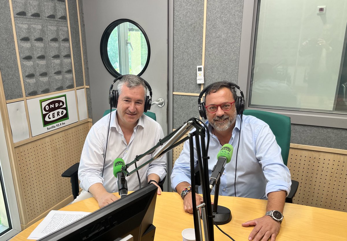 Hemos hablado en #Andaluciacapital de las vacantes en empresas y la falta de empleados en el sector de la hostelería con Iñaki Echeveste y Daniela Díaz de <a href="/ESH_Sevilla/">Escuela Superior de Hostelería de Sevilla</a> Y de marketing digital en las empresas para atraer talento con Pablo González de <a href="/TheSalmonFactor/">The Salmon Factor</a>