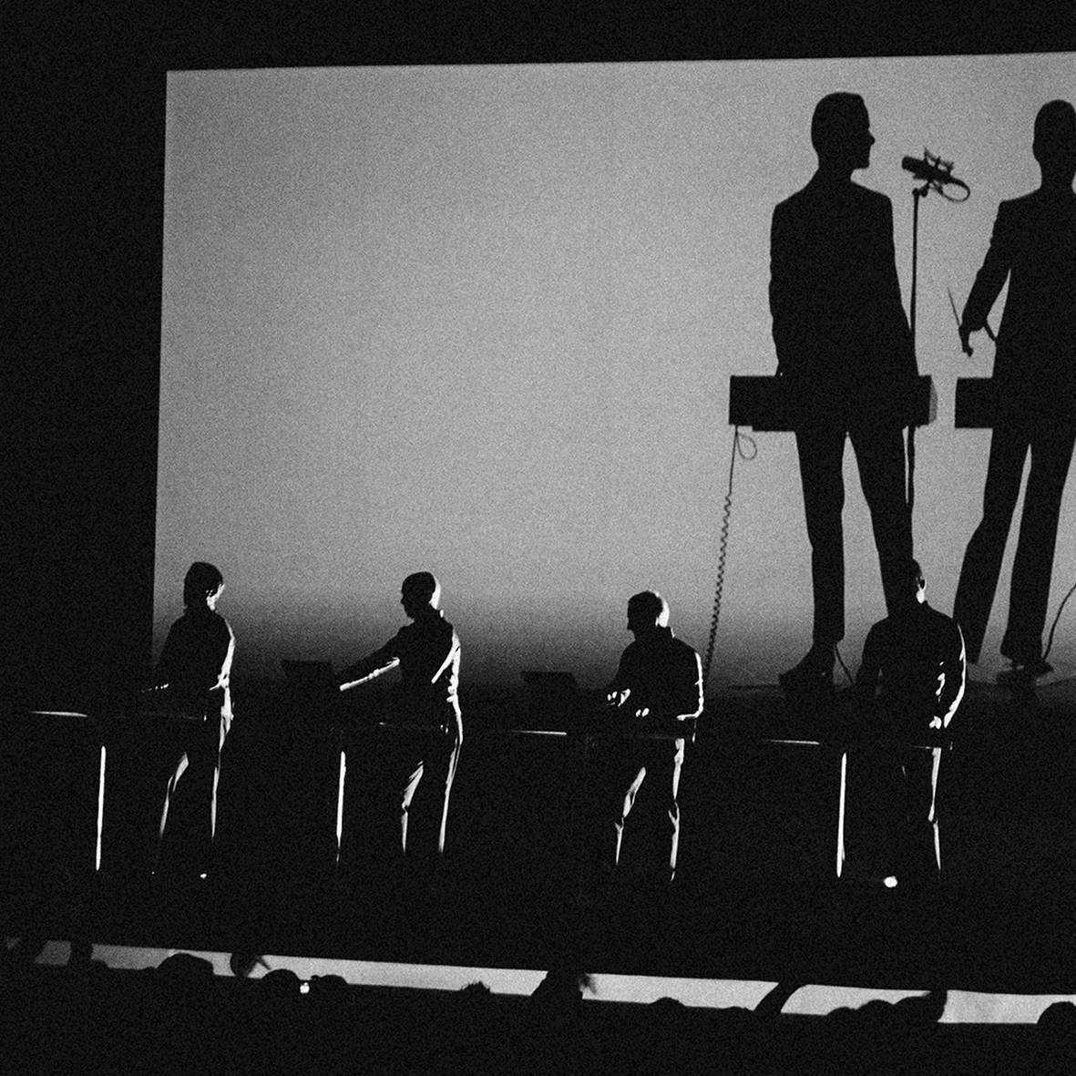 ‘Kraftwerk, Velodrome, Manchester, 2009.’ Soundtrack: ‘Robot Rock’ by Daft Punk #canon #5Dmkii #gig #band #concert #Kraftwerk #Düsseldorf #PowerStation #electronic #krautrock #RalfHütter #FlorianSchneider #Wolfgang Flür #KarlBartos #KlingKlang #Manchester @kraftwerkofficial