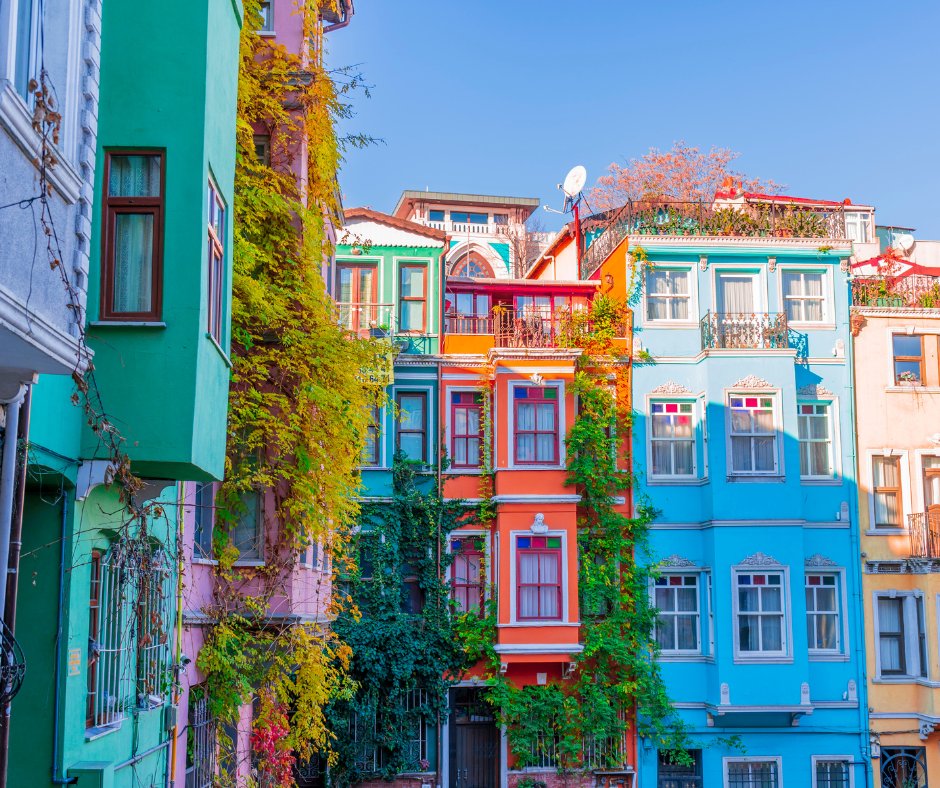 The whimsical shades of Balat🏩

The district in Istanbul is one of the city's best-kept secrets. This historic neighbourhood &amp; its brightly coloured wooden homes &amp; cafés will immediately make you feel happy

Leave a❤️if you would love to visit Balat

#WanderlustWednesday #Turkey