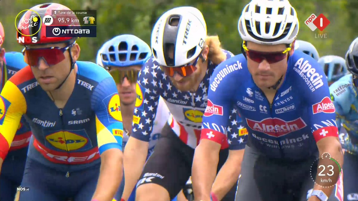 MvStuijvenberg1's tweet photo. Wie zou er vandaag de Prijs voor de #StrijdLust krijgen in de #TDF2023 ???
..... er gebeurt helemaaaaaaaaal niets! ๐๐๐๐ด https://t.co/6EHuzlSSTt