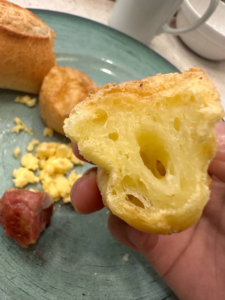 jenotry's tweet photo. ATENÇÃO O RENJUN FALOU QUE O PÃO DE QUEIJO É BOM ATENÇÃO NÃO É UM TREINAMENTO O RENJUN FALOU QUE O PÃO DE QUEIJO É BOM https://t.co/9O3bmu6zUc