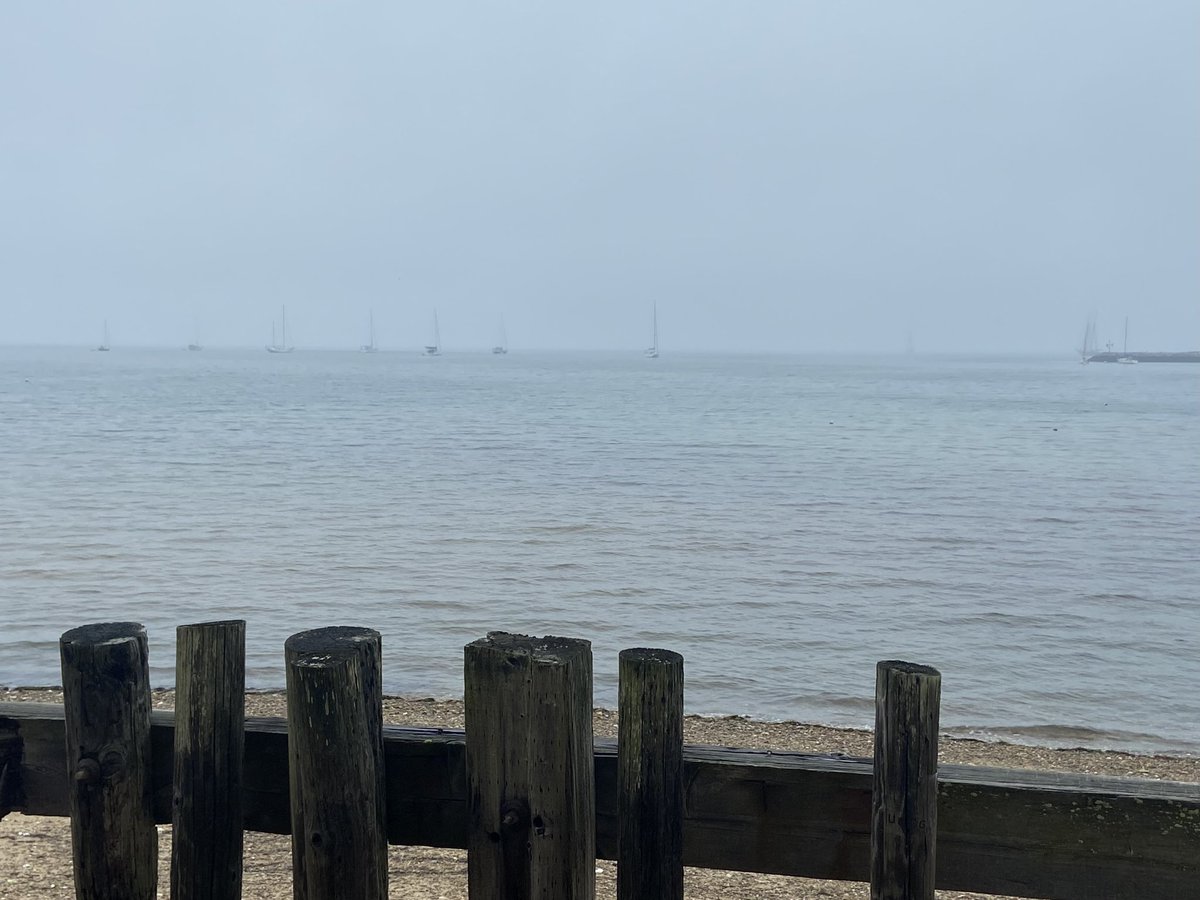 jonhubanks's tweet image. Sitting by the bay on a moonlit night and watching boats break through the morning fog is what I call a good day on the Cape. #CapeCod #CapeCodBay #CapeCodLiving