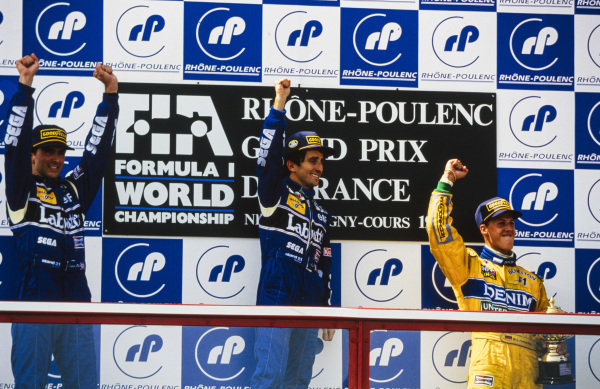 Há 30 anos Alain Prost (Williams) venceu o GP FRANÇA 1993. Damon Hill (Williams) foi o 2º e Michael Schumacher (Benetton) o 3º.

#GPFranca1993 #F1Franca93 #CircuitPaulRicard #AlainProst #AyrtonSenna #DamonHill #MichaelSchumacher #F1Classica #Formula1 #FrenchGrandPrix
