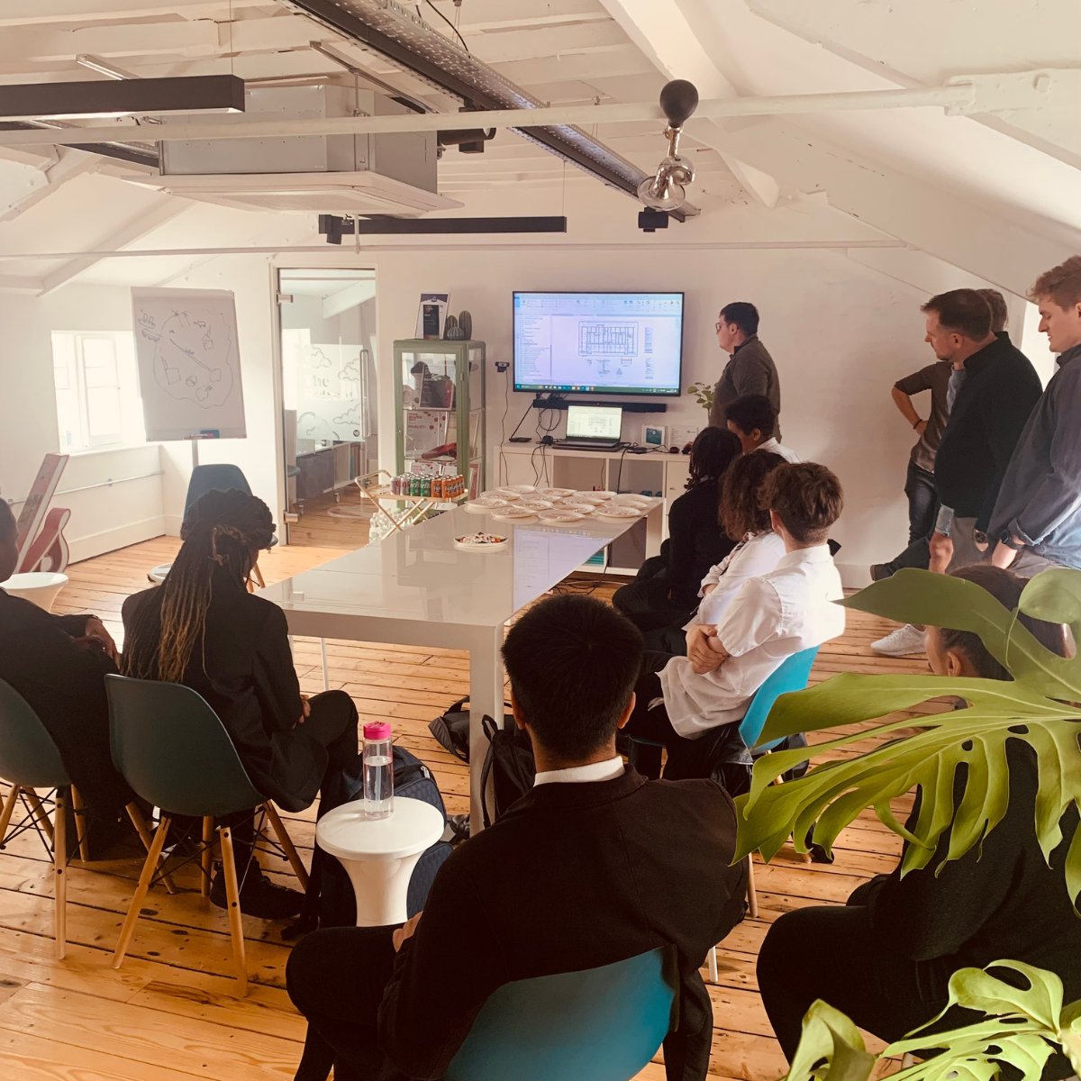 Today, we had the pleasure of welcoming Year 10 students from the Wells Academy to our office in Nottingham to learn all about one of our recent projects with <a href="/bandkbuild/">Bowmer+Kirkland</a>

We hope to see some budding engineers in the future! 👷

#Hexa #Learn