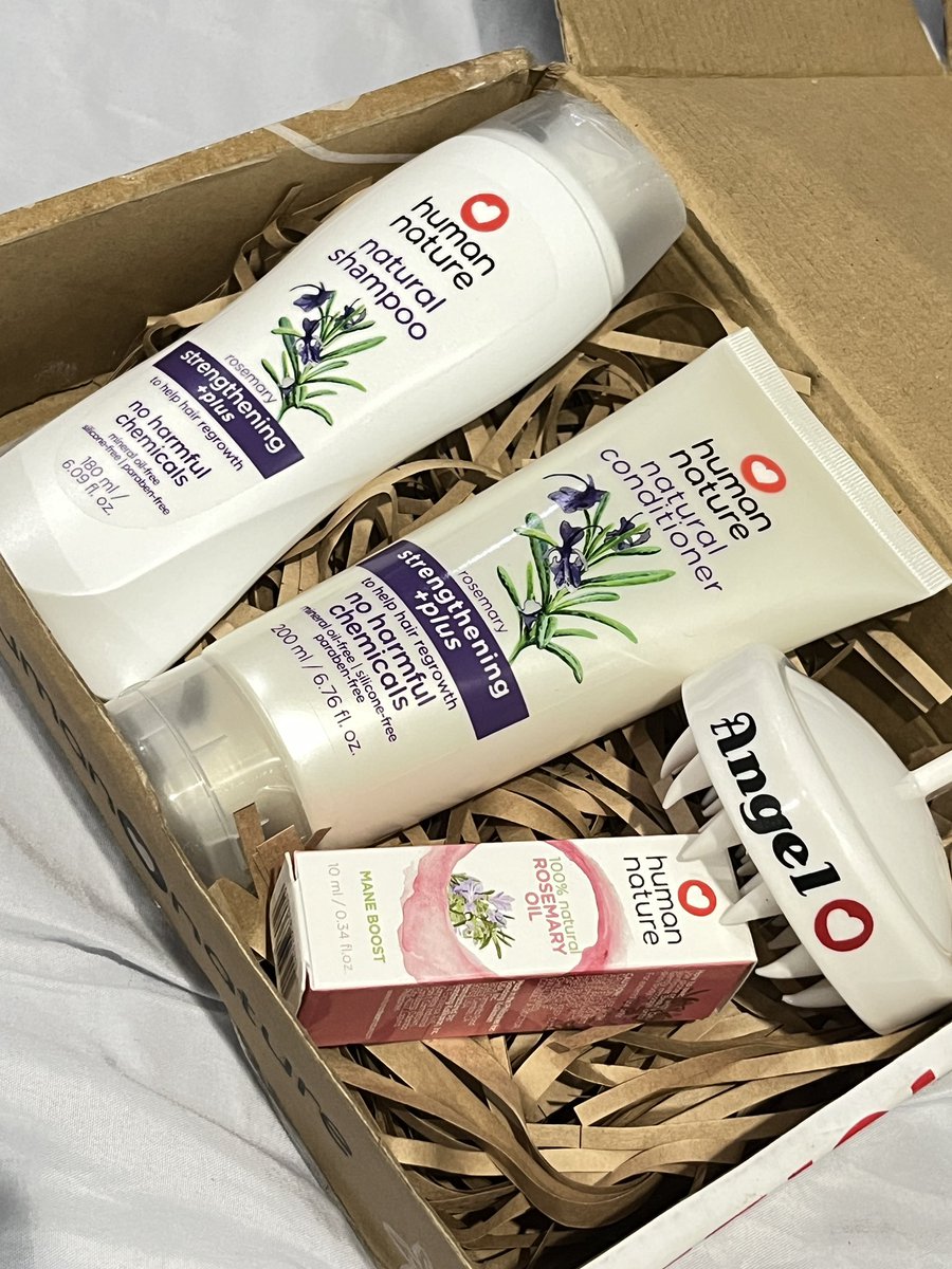 First Human❤️Nature PR package 🥹🫶 

Di jud ni product review kay legit ginagamit jud ko ni sila ng products hahaha. Thank you Lord napansin rajud ko sa ako favorite brand. 💕 <a href="/HumanNaturePhil/">Human Nature Philippines</a>