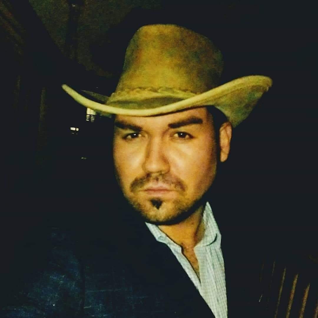 USTimeMonarch's tweet photo. @CIA @VP RE: IMDB
Altuististicly said @TimeInstitution
campaign for governor campaign manager pictured below seeks press secretary clearence for self. You complete me @PFPAOfficial
Speration of Powers begot the FCC Loophole. @StateDept. @USCG https://t.co/JahGOu7fZL