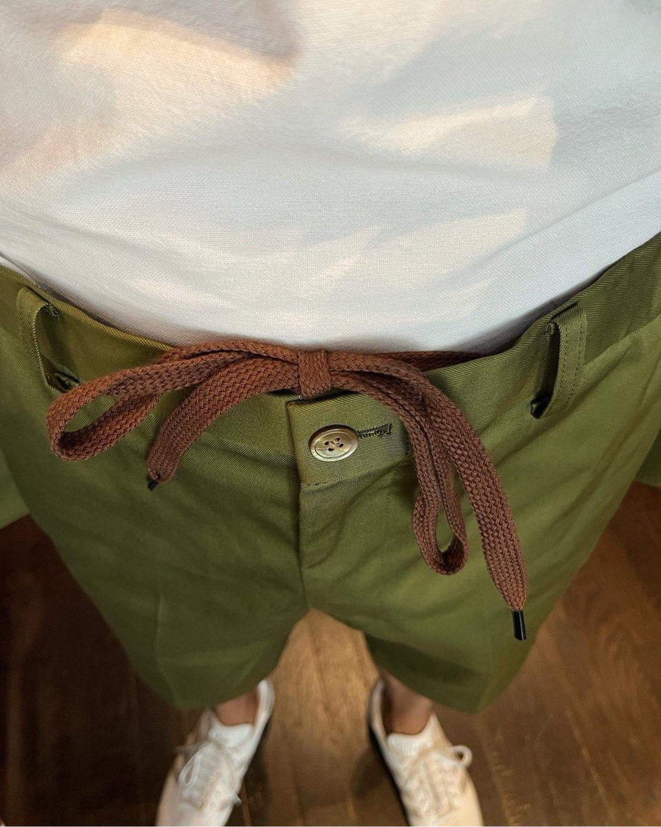 konykonishi's tweet photo. Green cotton double Brest notch lapel suits
half trousers
stretch denim BIG size 2x1double Brest suits
wide trousers
#ordersuits #bespoke #readymade #suits #trousers #jakets #ordermade https://t.co/noHliZ2PDb