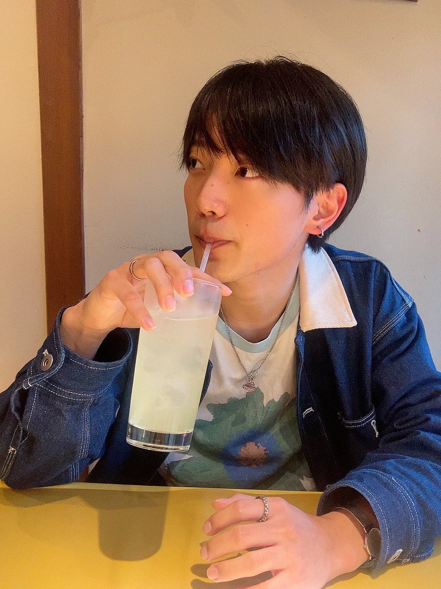 rf100_mr_05's tweet photo. 一点目！なんと龍大の！
7/6(木) 2限「キャリア形成論」
の授業に、努めている会社が参加することになり、龍大OBとして上記の授業にお邪魔させて頂くことになりました！

受講されている学生さん
もしいらしたら当日宜しくお願いします！成就館で会いましょう⭐️

#龍谷大学 #龍大OB #キャリア形成 https://t.co/D3sqBQvol7