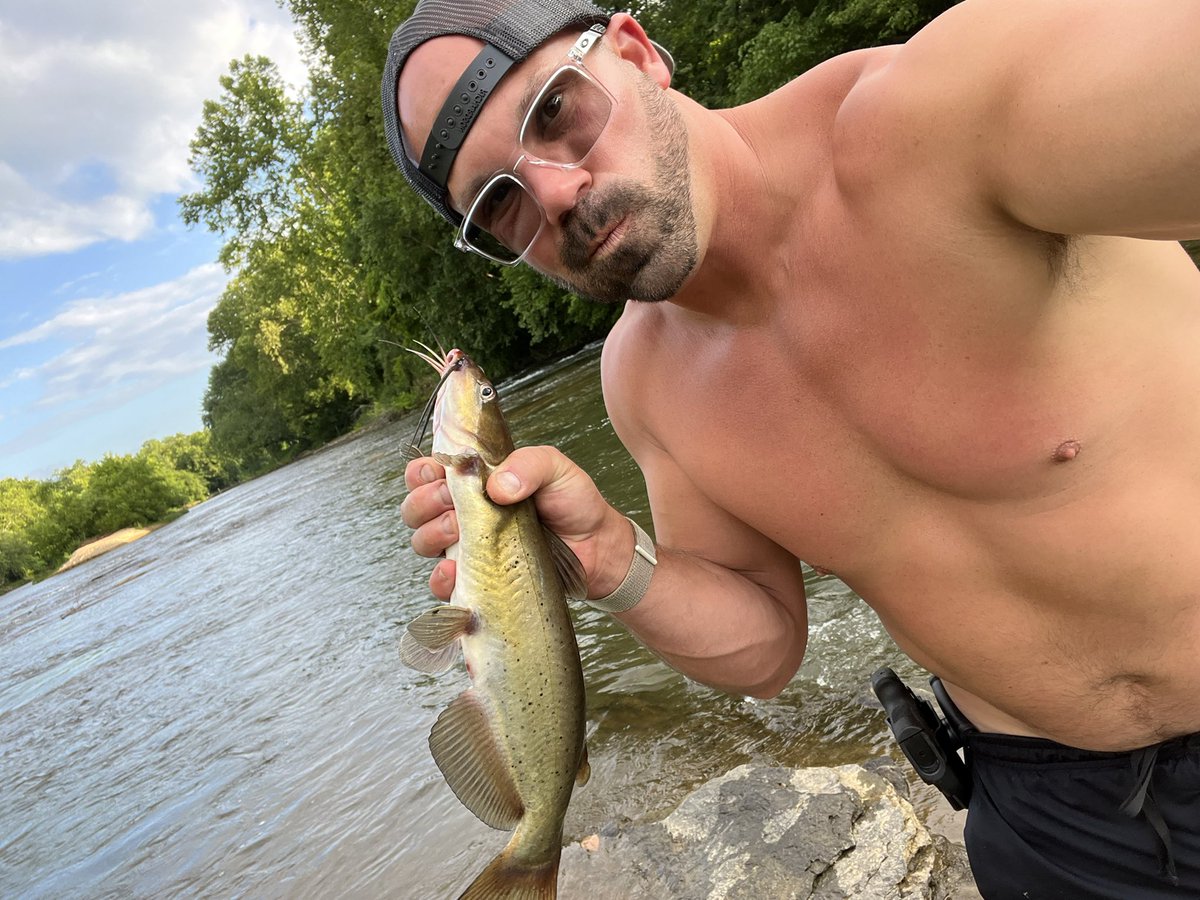 JamesAncion's tweet photo. Happy 4th of July #fishinglife #4thofJuly #feet_lover #feetfinder #feetfethish #feet_pic https://t.co/OTzcGOgNWZ