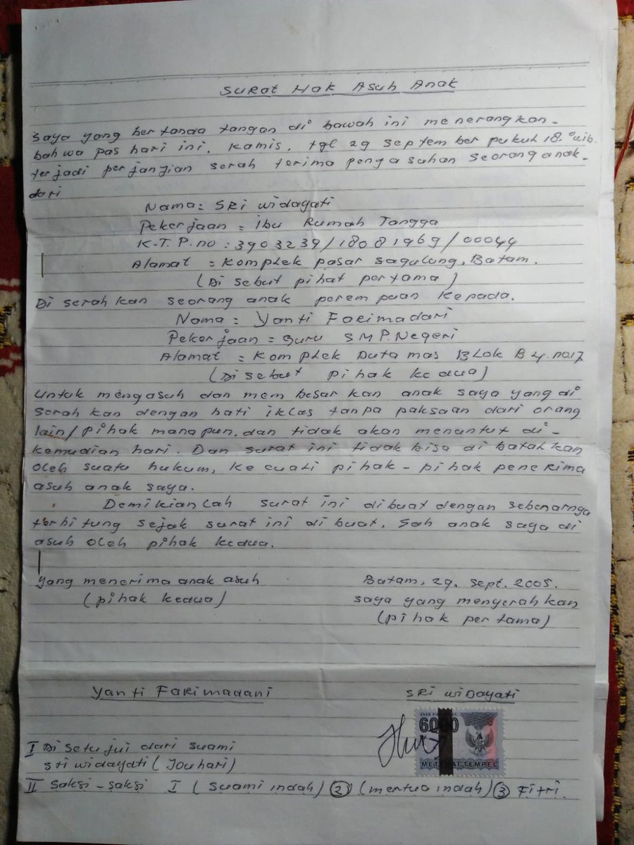 [❗Mencari Orang Tua❗]

uaf! halo semuanya, dengan postingan ini saya ingin mencari orang tua kandung saya, di  foto ini adalah data yang saya dapat dari orang tua angkat saya tentang orang tua kandung saya, bagi warga twitter yang merasa mengenal silakan dm saya di tiktok..