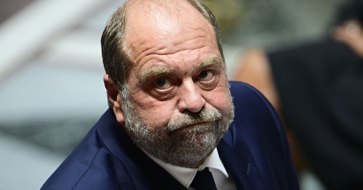 VilainCat's tweet image. Éric Dupont-Moretti : "Si les émeutiers qui ont volé deux pantalons ne voulaient pas prendre un an de prison ferme, ils auraient dû faire de l'évasion fiscale ou polluer massivement l'environnement."