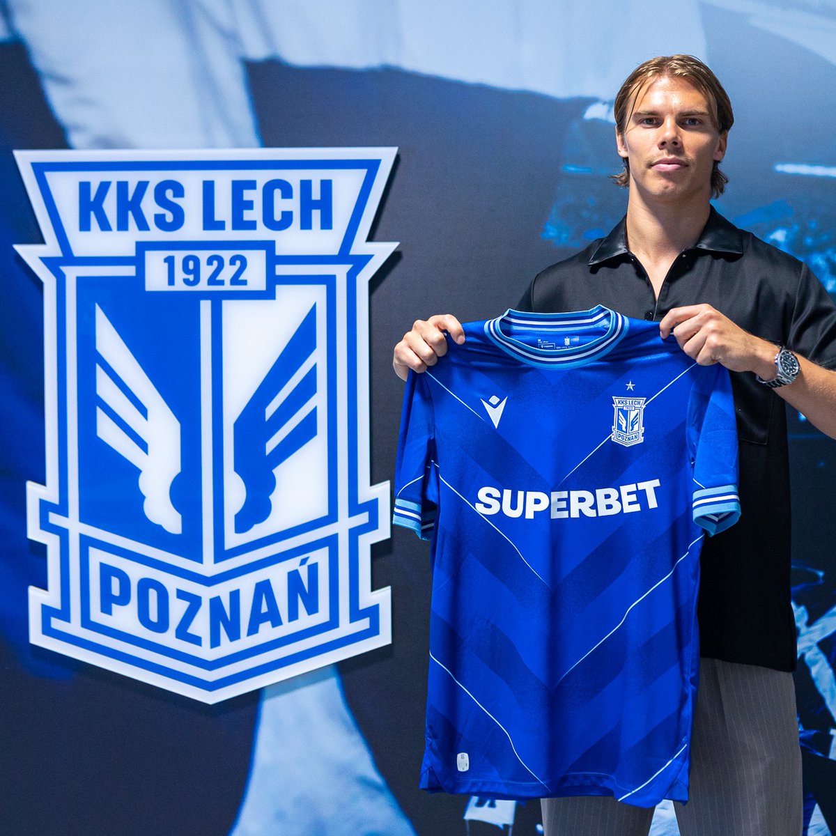 LechPoznan's tweet photo. Nowa 5-tka w zespole 🤝
#⃣5⃣ https://t.co/JsCs2mUE3p