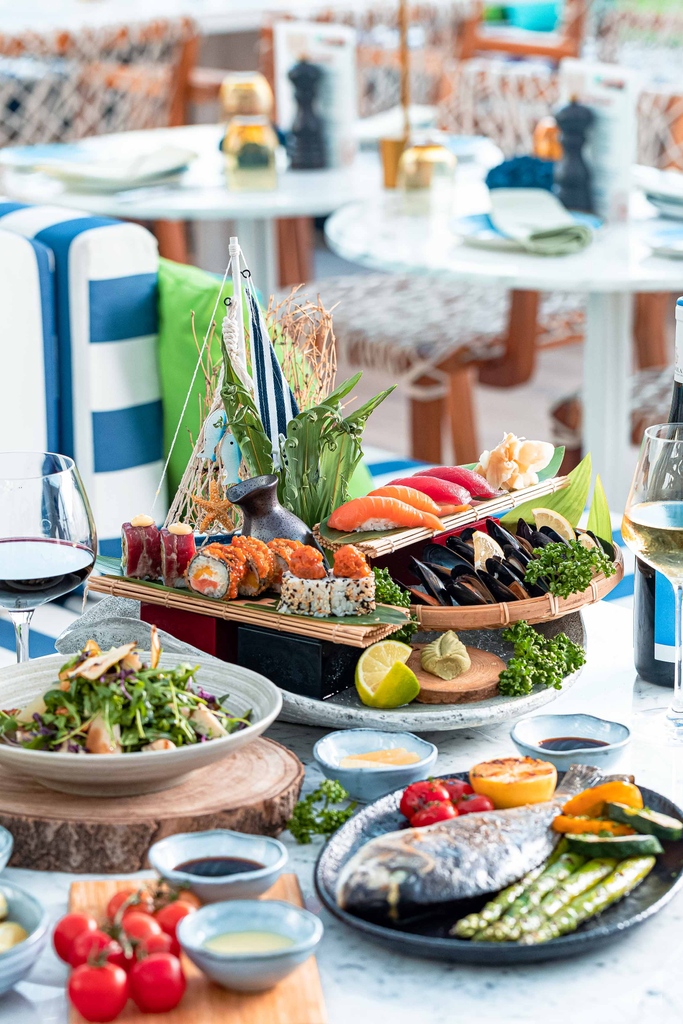 From the depths of the sea to the heights of flavour, we will transport
you to the Mediterranean coast @villamoredubai!

Fishilish
Every Thursday from 7:00 PM
Packages start from AED 299
Book your table: +971 4 444 2000

#KempinskiPalm #VillamoreDubai #DubaiEats #Seafood