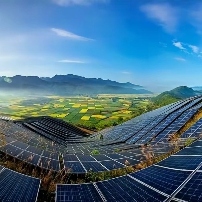 HGaobin's tweet photo. Solar energy everywhere #pv #powerstation #fullpower #energydrink #energystorage #portablepower #mobilepower #solarpower #lithiumbattery #greenpower #outdooradventures #pvlife #vanlifestyle #suns #energystoragebattery #energystoragesystem #countrysidelife https://t.co/FWugnQwKxu