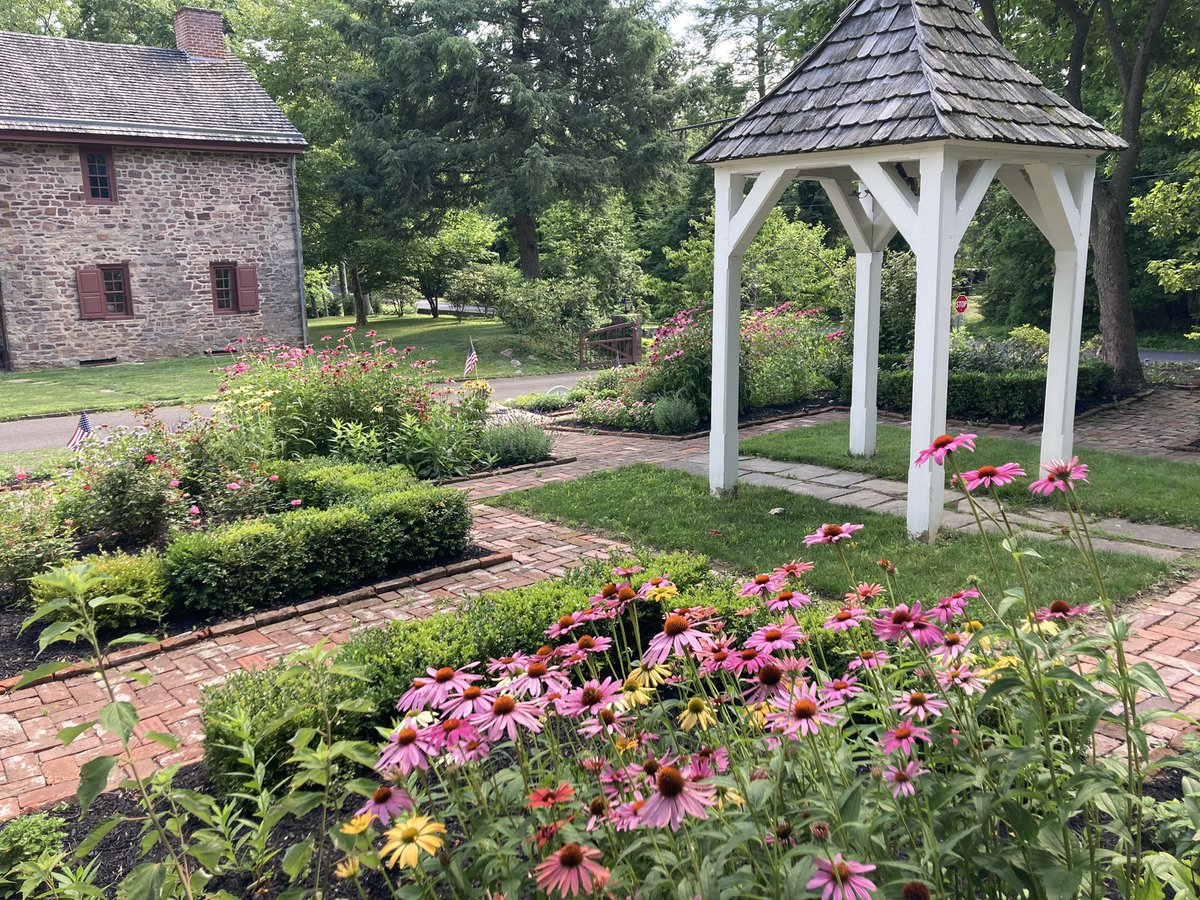 HouseMoland's tweet photo. Happy Independence Day. Our garden, grills and picnic tables are open for your enjoyment. #4thofJuly #visitbuckscounty https://t.co/AGeELy5GPJ
