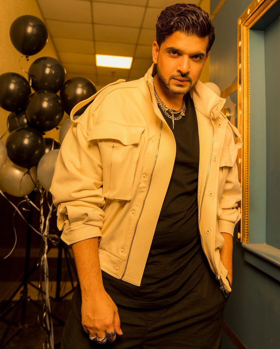 DelhiTimesTweet's tweet photo. .@kkundrra exudes an incredibly cool vibe in his latest pictures 🔥❤️

#KaranKundrra https://t.co/Onoc4ByTsA