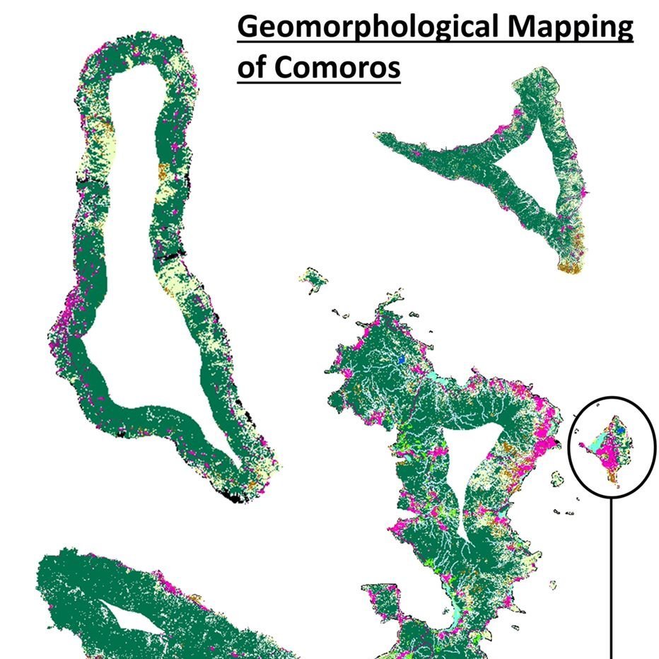 RCMRD_GMES's tweet photo. @LocateIT_KE in collaboration with the
@RCMRD_GMES is developing a coastal geomorphology and shoreline mapping for the Islands of Comoros, #Madagascar and #Mauritius , which are computed from high-resolution #Sentinel2 images https://t.co/YKtGWNKnp7