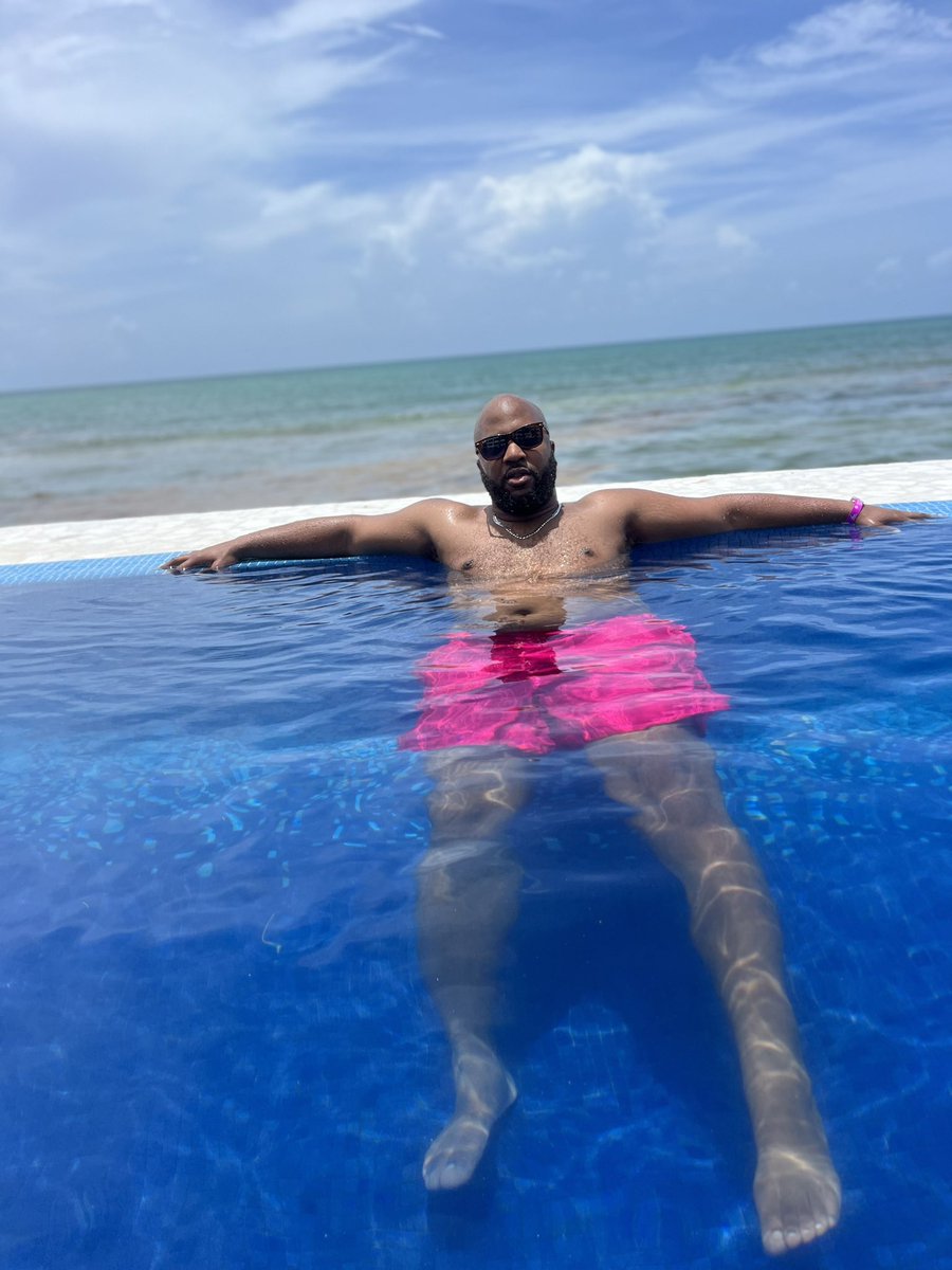 FerrinLife's tweet image. Still ✅