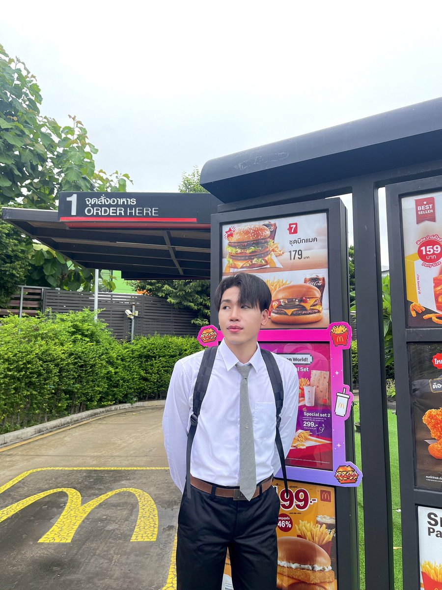 tateng565's tweet photo. รับเบอเกอร์มั้ยครับ🍔#มมส https://t.co/4OJvablPbY