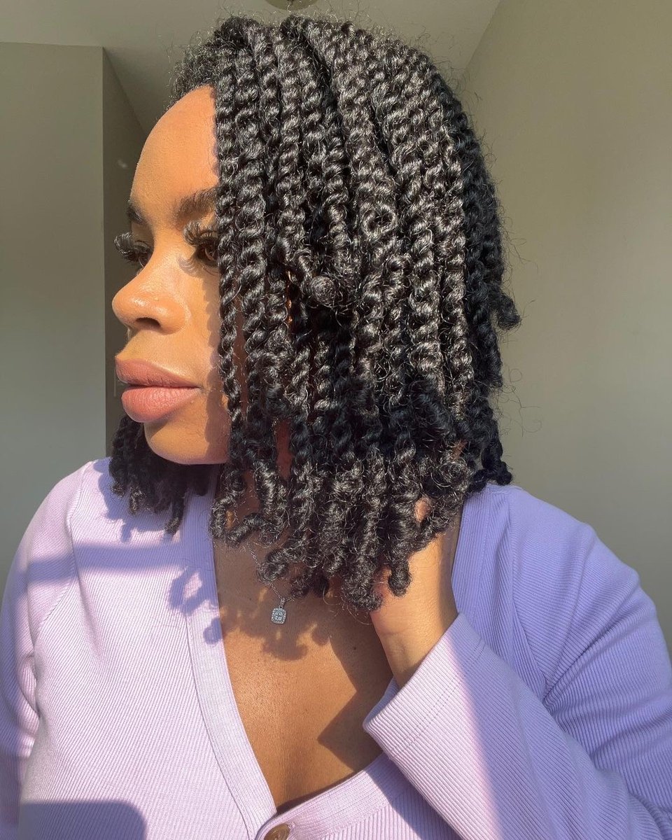 oyinhandmade's tweet photo. we’ve got the deets on @curlswithkia’s mini twists🙌🏾:I used Oyin’s Shine & Define. It’s light & non-greasy but has enough hold for twist styles, braid outs & wash & gos. Easily one of the TOP styling products.
#minitwists #twiststyles #protectivehairstyles #oyinhandmade https://t.co/DMq8R0de4B