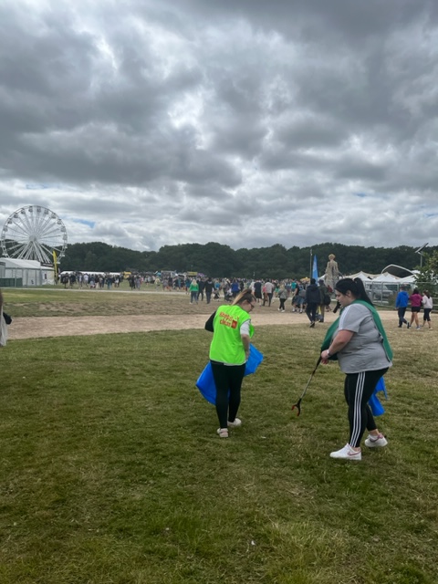 Well done to our <a href="/RonaldsRangers/">Ronald's Rangers</a>  from Walsgrave Coventry on playing their part in helping with the clean up at the <a href="/godivafestival/">Godiva Festival</a>  over the weekend 👏👏👏<a href="/coventrycc/">Coventry City Council</a>  <a href="/McDonaldsUKNews/">McDonald's UK News</a>