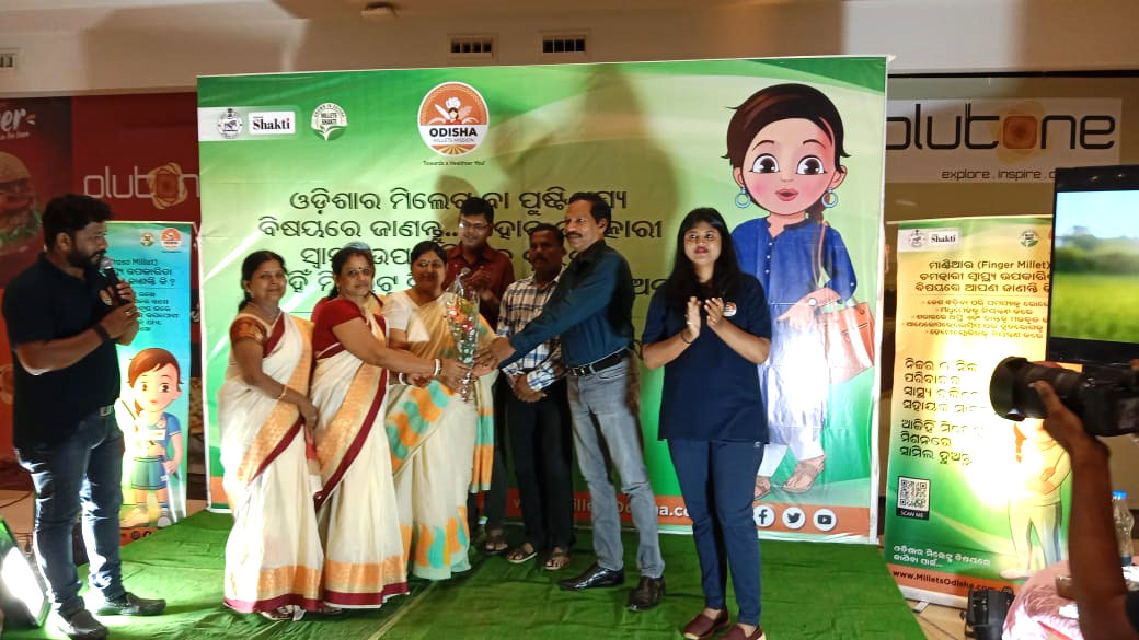 PragativadiNews's tweet image. "#Millets Steal the Show in #Rourkela: #OdishaMilletMission Creates Buzz with Entertaining Event!!"

@MilletsOdisha 

Read More: pragativadi.com/millets-steal-…