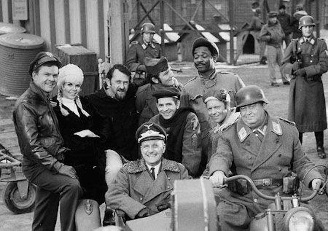 52 years ago July 4, 1971, the final episode of Hogan's Heroes aired on CBS. Set in a German prisoner of war (POW) camp during World War II. It ran for 168 episodes from Sept 17, 1965, to July 4, 1971, on the CBS network. Bob Crane starred as Colonel Robert E. Hogan. https://t.co/fhAWtJ6XcM