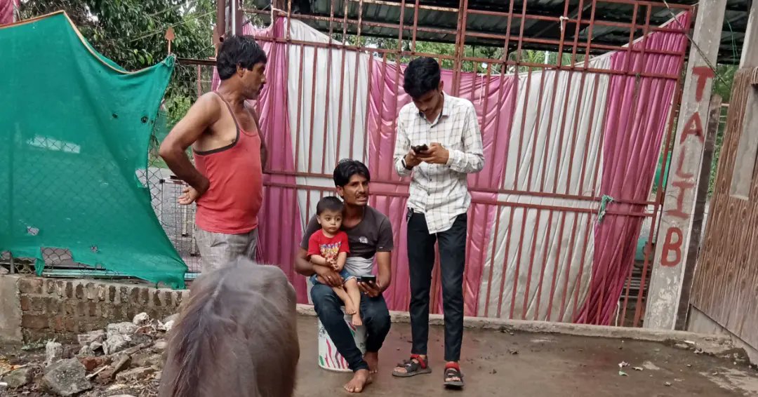 swachhashta's tweet photo. स्वच्छ सर्वेक्षण 2023 के तहत नगर के वार्डो में स्वच्छता के प्रति जागरूक करते हुए नगरवासियों एवं दुकानदारों को सिंगल यूज प्लास्टिक प्रतिबंध के बारे में तथा सिंगल यूज प्लास्टिक का न उपयोग करने के लिए समझाया गया
@RoopaMish https://t.co/FqpmTSX9qh