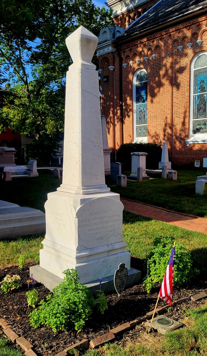 #indepenenceday bike ride took me past the graves of TWO signers of the Declaration of Independence (James Smith & Philip Livingston) and a chance to pose with the Marquis de Lafayette. @yorkhistory @lafayettetrail