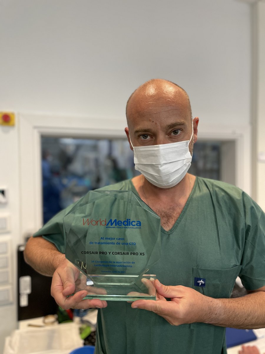 HospitalJaen's tweet photo. 🔷Hemodinámica del @HospitalJaen , premiada en el Congreso de Cardiología Intervencionista de la @secardiologia 

#hujsemueve #hemodinamica 

🌐https://t.co/TYjVD6WNWD https://t.co/msjB6iA9K5