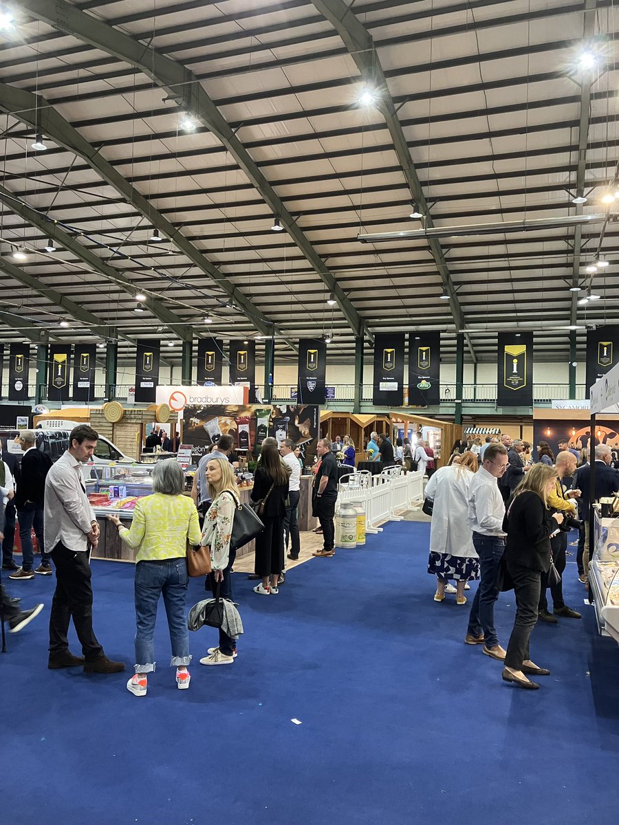 Lye Cross Farm tweet media