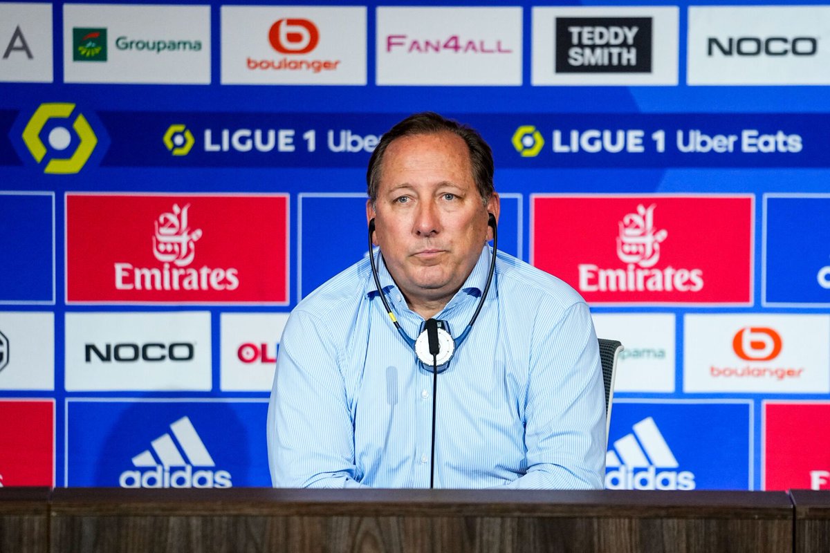 ActuFoot_'s tweet photo. 🚨 OFFICIEL ! L’OL est sanctionné par la DNCG ! 

Le club de John Textor va subir un "encadrement de la masse salariale et des indemnités de mutations". https://t.co/gbHyS3IbwY