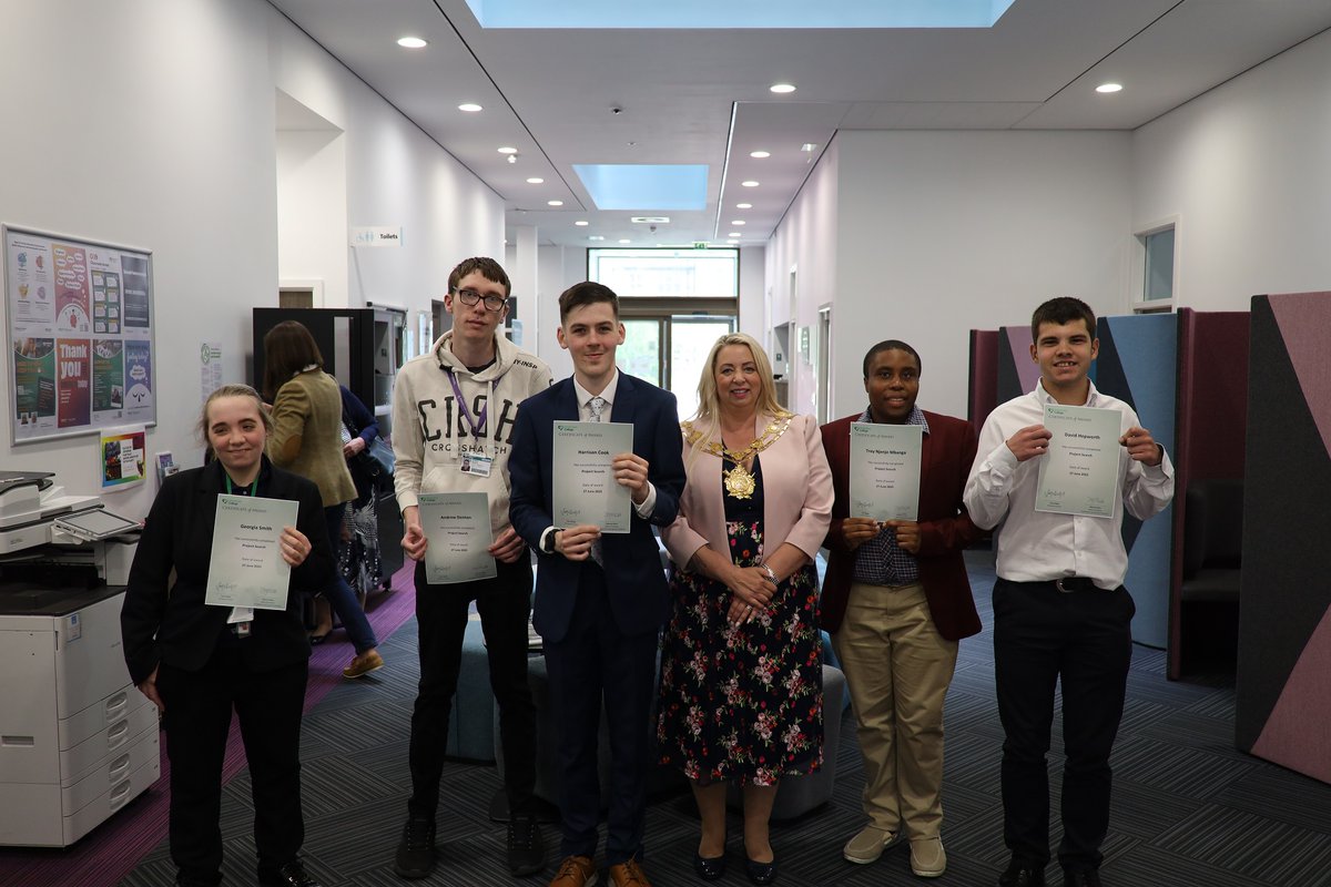 wakeycollege's tweet photo. Congratulations to this year's Project Search graduates, who celebrated completing their course yesterday at our Project Search Graduation Ceremony🏆

You're an inspiration to us all, and we wish you all the success for the future🙏 https://t.co/nDe1jAfoI4