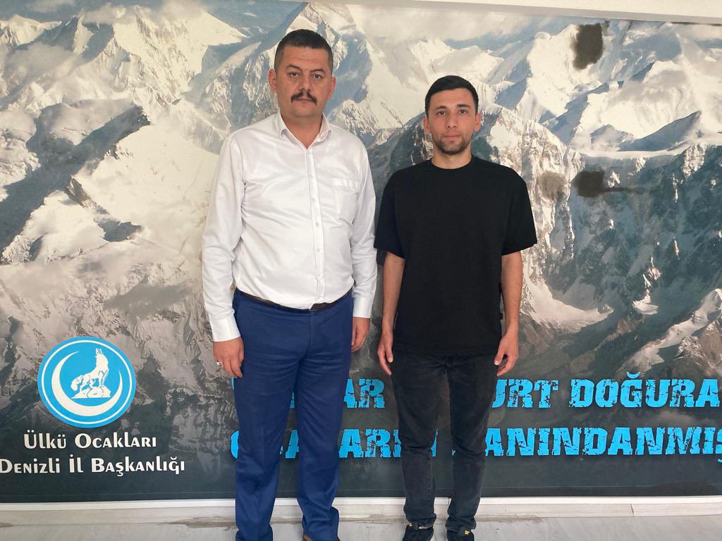 Ülküdaşımız M.Kaan SOYFİDAN vatani görevini layıkı ile tamamlayıp bizi ziyarete gelmiş.Kendisine teşekkür edip, Bundan sonraki hayatında başarılar dileriz.                           <a href="/ayyildirim1/">Ahmet Yiğit Yıldırım</a>                                      <a href="/GuzelayDeniz/">A. Deniz GÜZELAY</a>