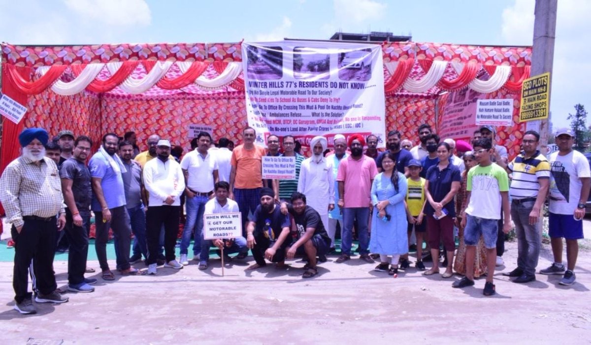 FBAwinterhill77's tweet photo. It's a moment of pride for Nation especially GGN hosting G20 meeting 2nd time, 550+ families in the neighbourhood society Winter Hills 77 are struggling to get road from past 3 years after paying full EDC. Dear Govt, we are tax paying citizens asking our basic right only. Pl help https://t.co/UpAaEI6Nr3