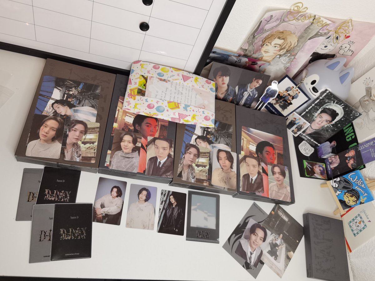 mochilaw08's tweet photo. Merci @_FJShop pour cette super commande groupée 😍❤️ Les albums sont magnifiques, les pcs et pobs aussi 😍 @Lou_loves_lix &amp; moi on est trop contente d'à chaque fois passer par vous ❤️ Changer pas vous êtes au top 😍#FJShopProof https://t.co/0AA7SetjJP