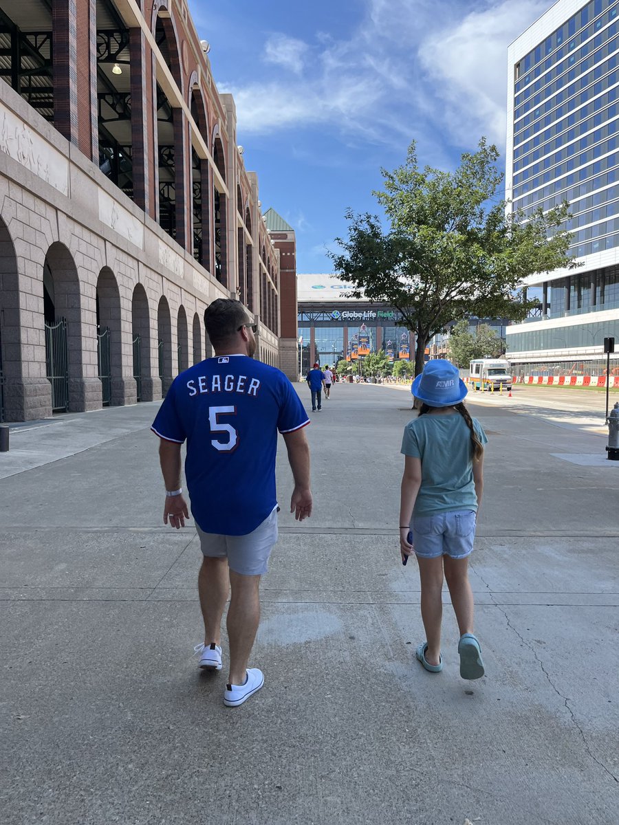 betsystamant's tweet photo. We took ourselves out to the ballgame again… ⚾️❤️🧢
#authorlife #familyvacay #summershenanigans #baseball @TexasRangersPR #goteam #baseballseason #baseballaddict #authorconfession #blueandred #america #happyfourthofjuly https://t.co/RdyEFweROh