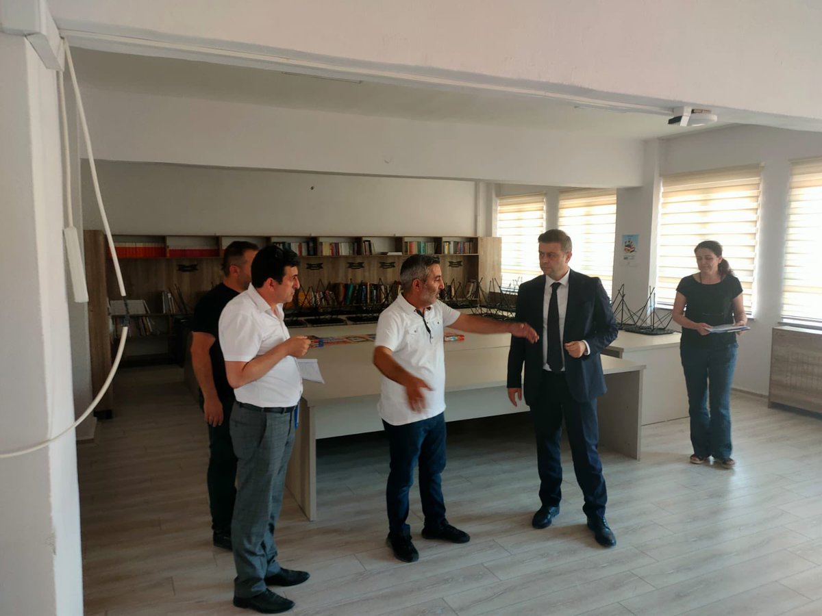 İl merkezimizdeki onarımı devam eden Güzel Sanatlar Lisemiz ile Esvet Sabri Aytaşman Özel Eğitim Meslek Okulumuzu ve yeni eğitim öğretim yılında açılacak olan Hafızlık Kız İmam Hatip Ortaokulumuzu ziyaret ederek çalışmaları yerinde inceledik. İdarecilerimizden yeni eğitim öğretim