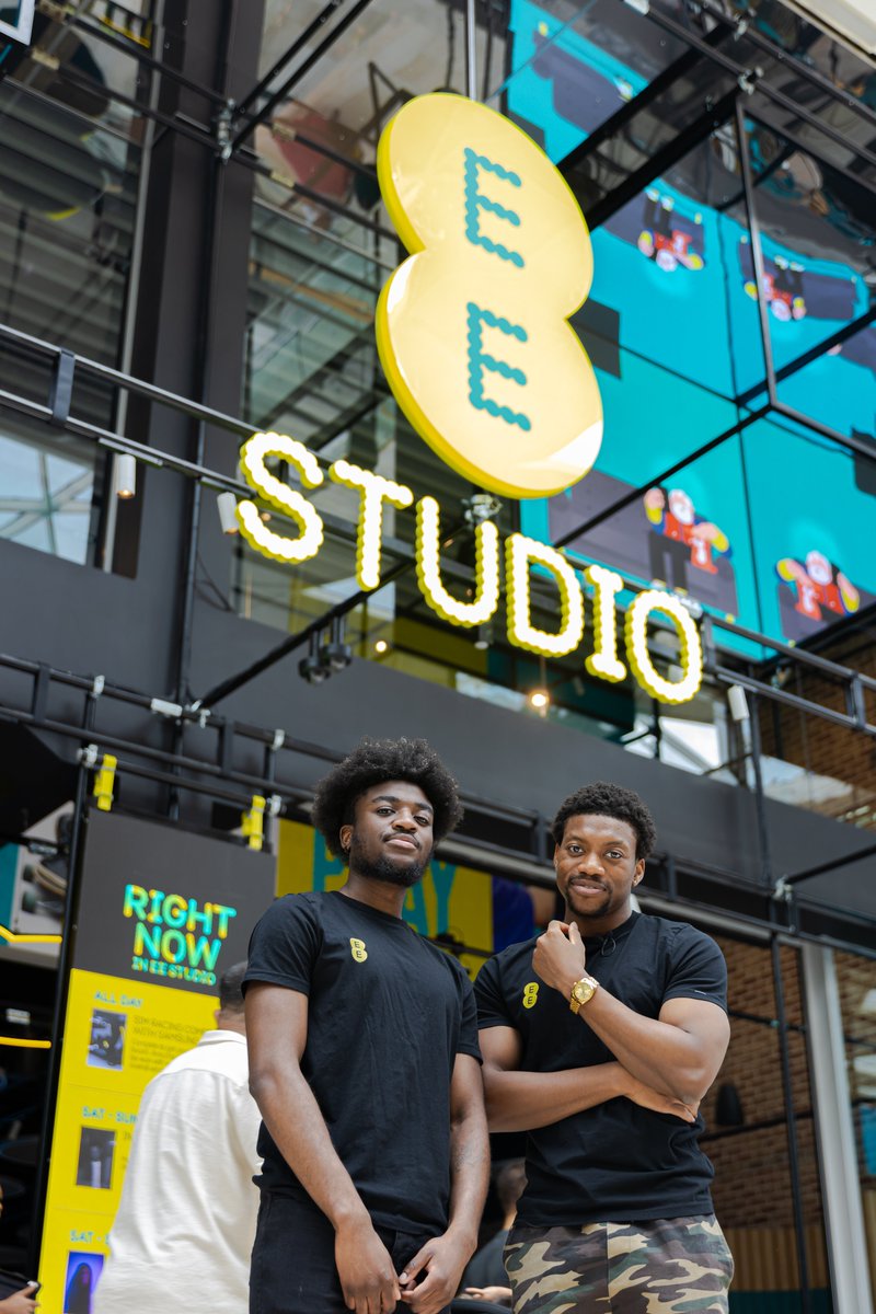 nnesaga's tweet photo. ✨ #EExNNESAGA Week 3 HIGHLIGHTS! ✨

Our third week was another hit! Peep the best moments direct from the new #EEStudio in @westfieldlondon below! ⬇️

Ready for Week 4? Grab your FREE tix to the #FIFA23 tourney by Fri 9PM! 

🎟️https://t.co/WIWcimPG7T

📸 @MrBonkz
@EE https://t.co/9lWRSehxyN