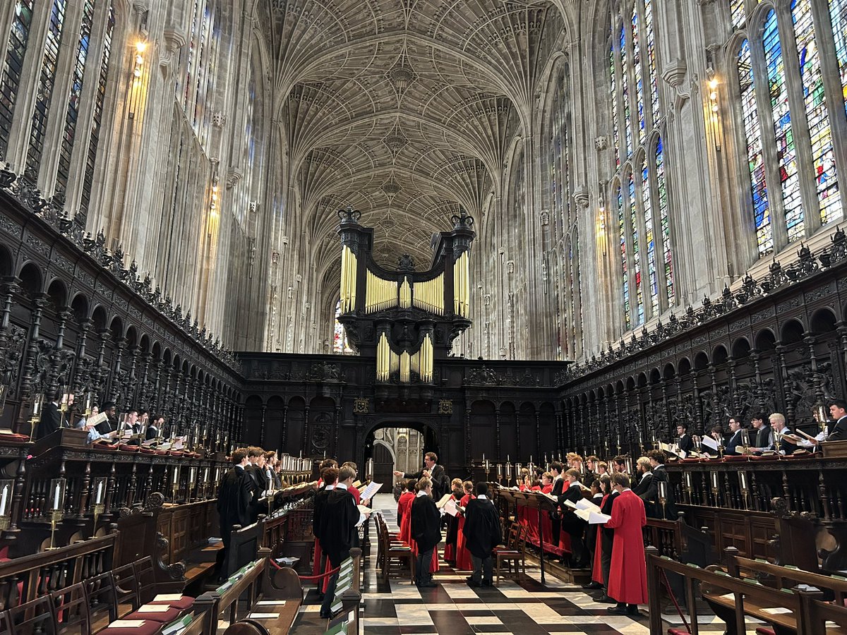 ChoirOfKingsCam's tweet photo. Looking forward to our joint Evensong with @SJCChoir this evening at 6pm https://t.co/fDCfwpV4JI